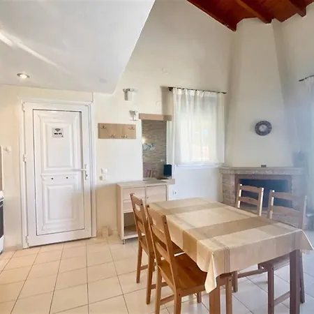 Holiday home Boris House Polychrono